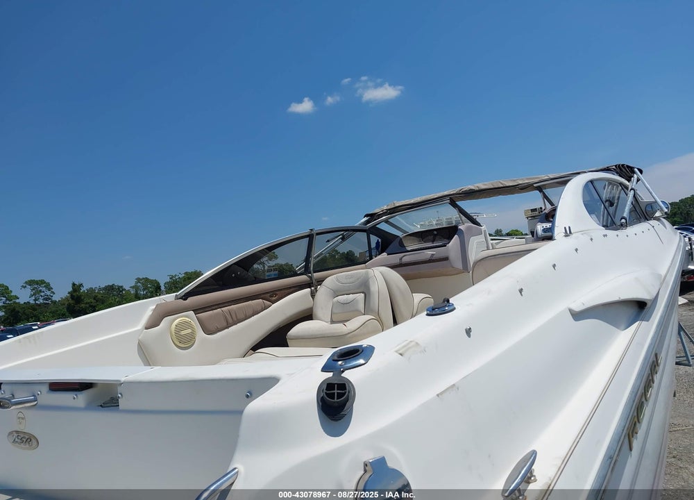1998 REGAL BOAT VIN: RGMWC046B898