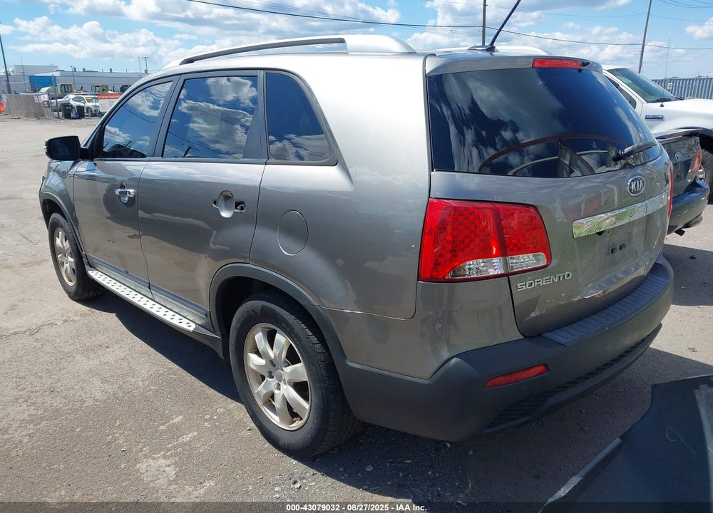 2013 KIA SORENTO VIN: 5XYKT3A62DG349956