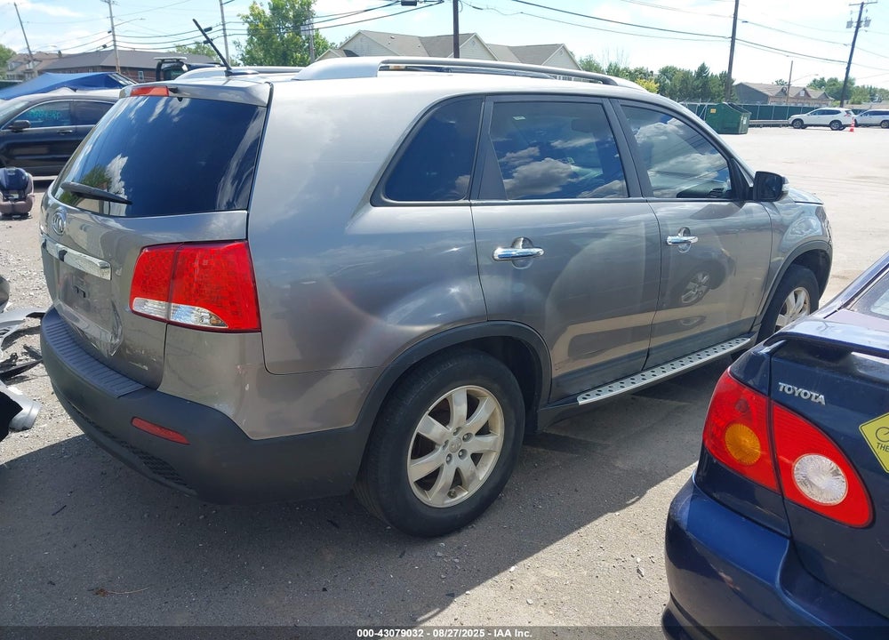 2013 KIA SORENTO VIN: 5XYKT3A62DG349956