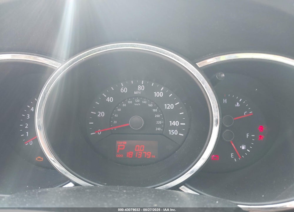 2013 KIA SORENTO VIN: 5XYKT3A62DG349956