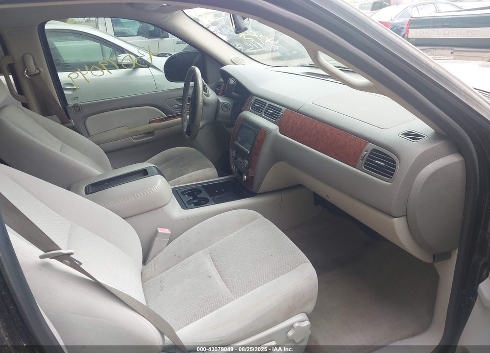 2008 CHEVROLET TAHOE VIN: 1GNFC13028J103002