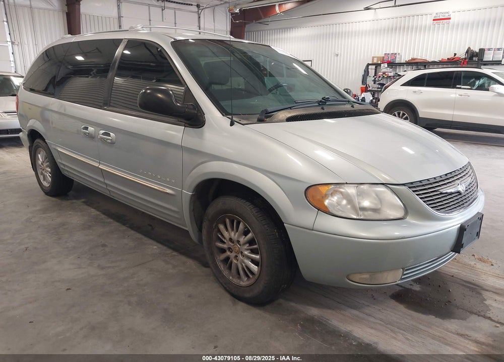 2001 CHRYSLER TOWN & COUNTRY LIMITED VIN: 2C8GP64L61R122367