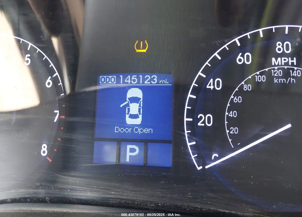 2013 HYUNDAI GENESIS VIN: KMHGC4DDXDU243061