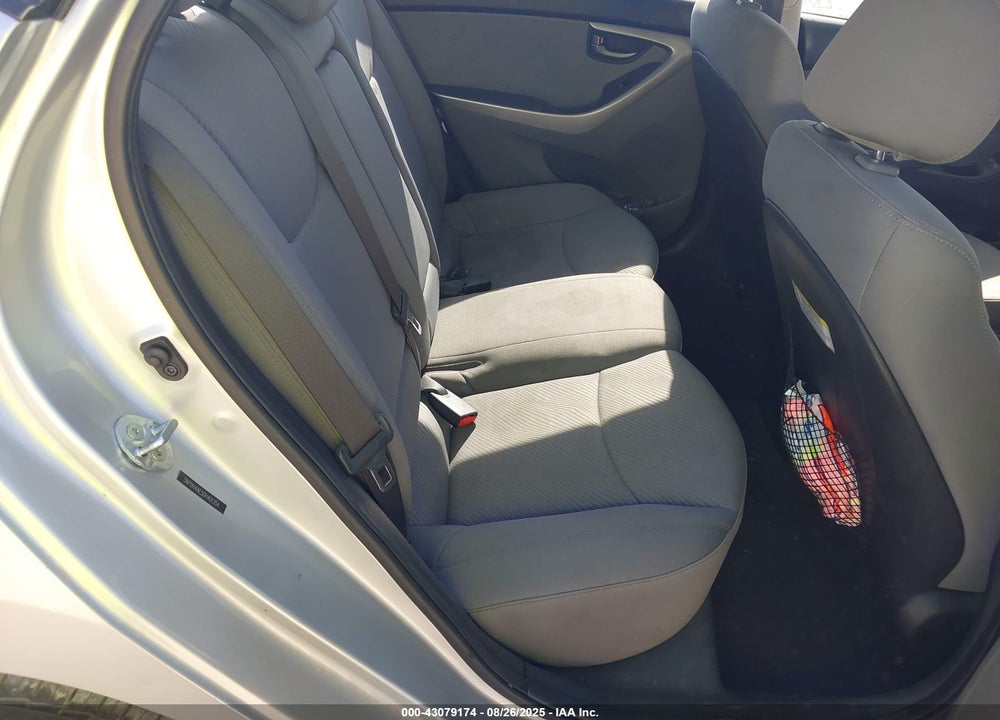 2013 HYUNDAI ELANTRA VIN: 5NPDH4AE5DH401354