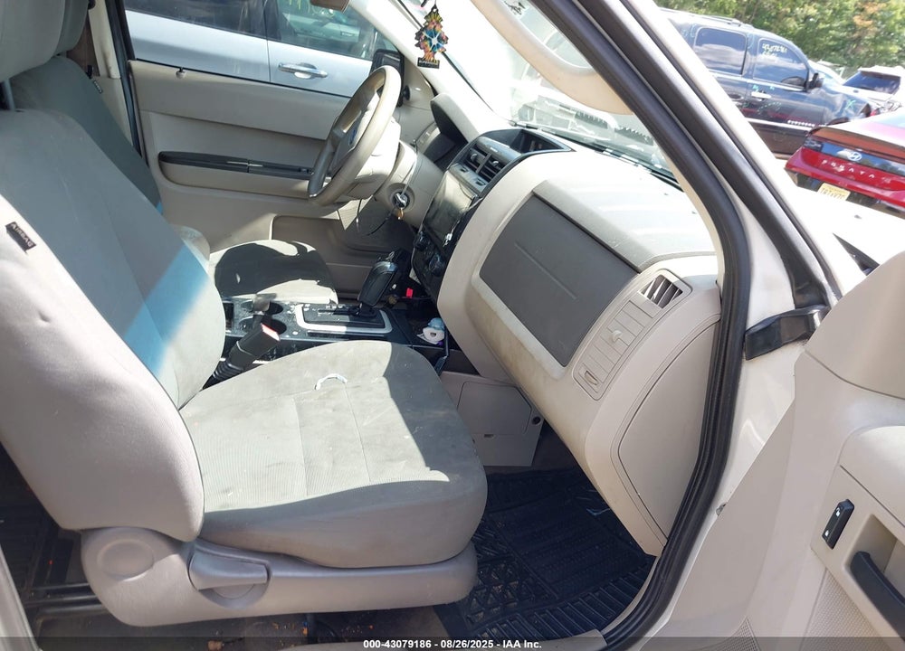 2010 FORD ESCAPE VIN: 1FMCU0C71AKB18540