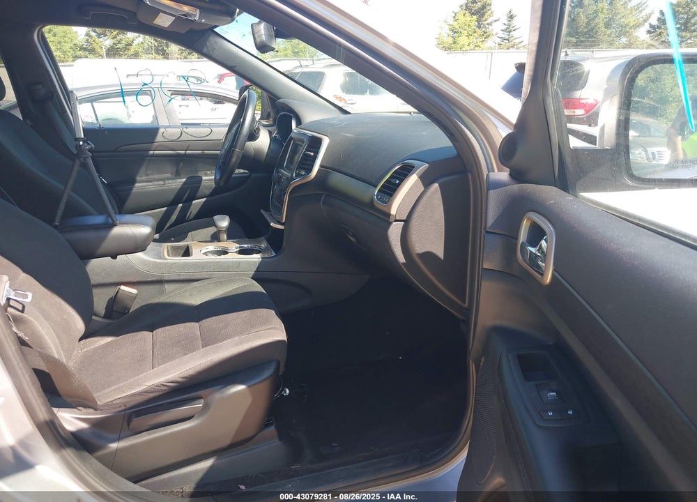 2015 JEEP GRAND CHEROKEE LAREDO VIN: 1C4RJFAG7FC830291