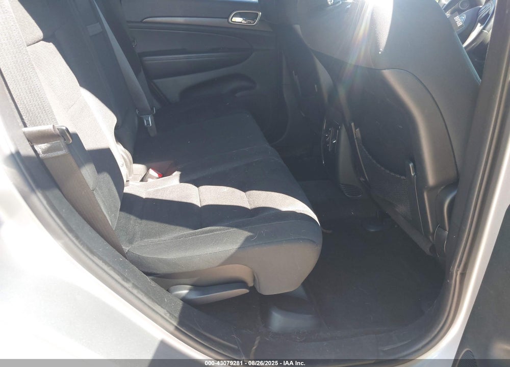2015 JEEP GRAND CHEROKEE LAREDO VIN: 1C4RJFAG7FC830291