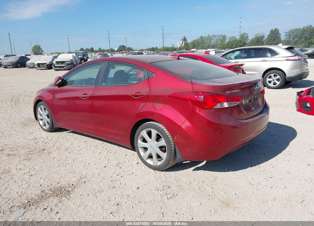 2013 HYUNDAI ELANTRA VIN: 5NPDH4AE7DH330092