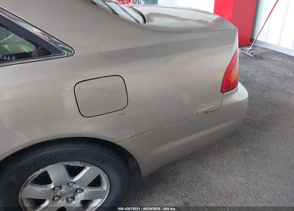2002 TOYOTA AVALON XL VIN: 4T1BF28B22U212530