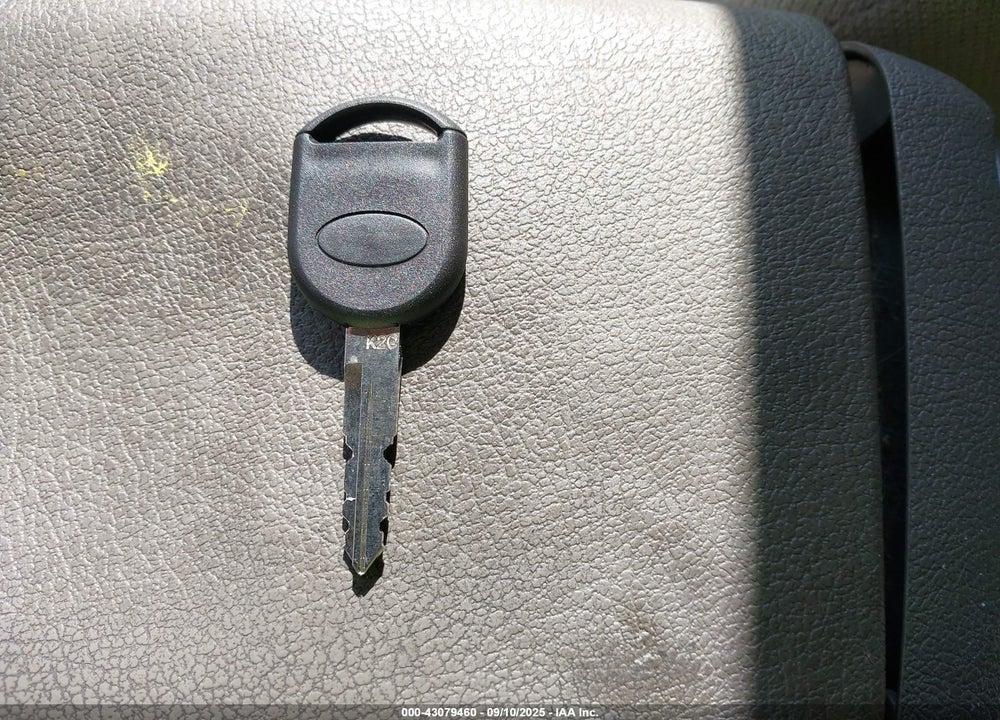 2011 FORD FUSION VIN: 3FAHP0HA0BR327275