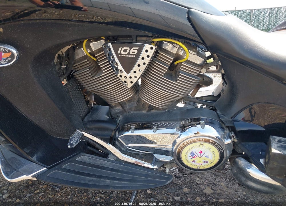 2008 VICTORY MOTORCYCLES VISION DELUXE VIN: 5VPSD36D883004852
