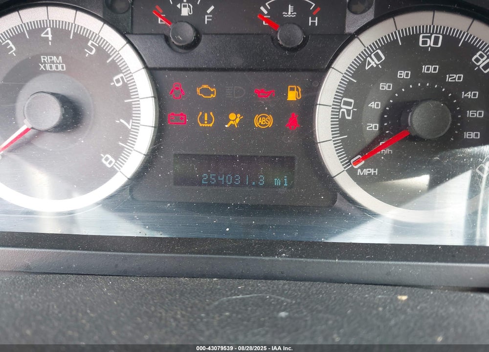 2009 FORD ESCAPE XLT VIN: 1FMCU93789KC81783