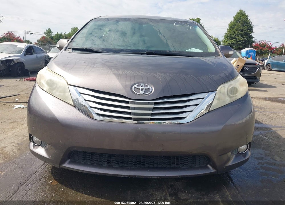 2013 TOYOTA SIENNA LIMITED V6 7 PASSENGER VIN: 5TDYK3DC6DS364736
