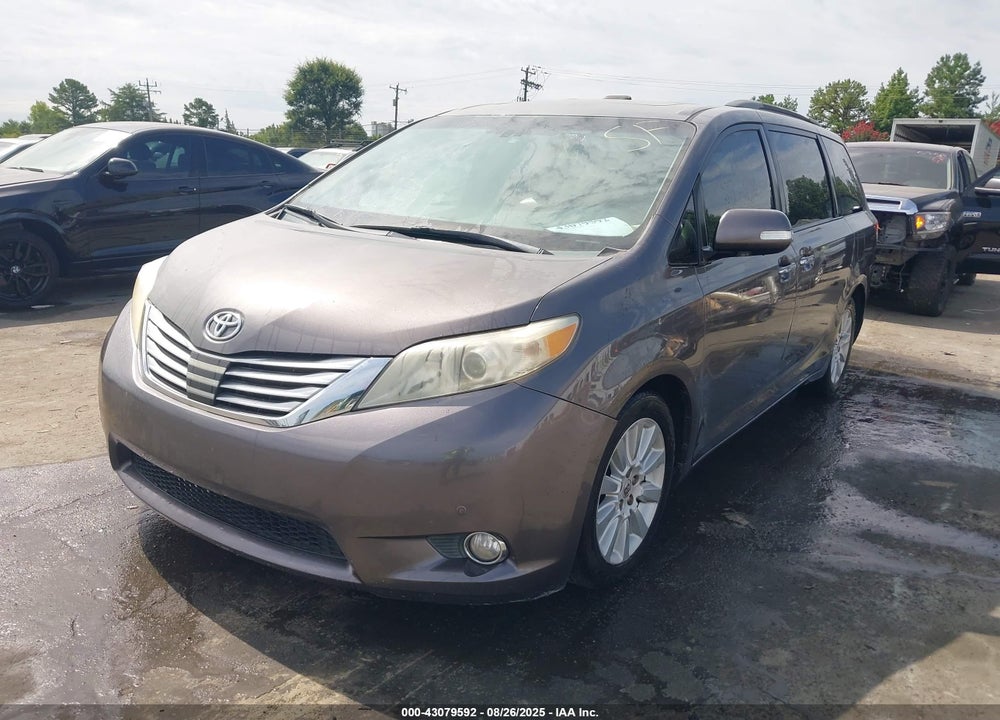 2013 TOYOTA SIENNA LIMITED V6 7 PASSENGER VIN: 5TDYK3DC6DS364736