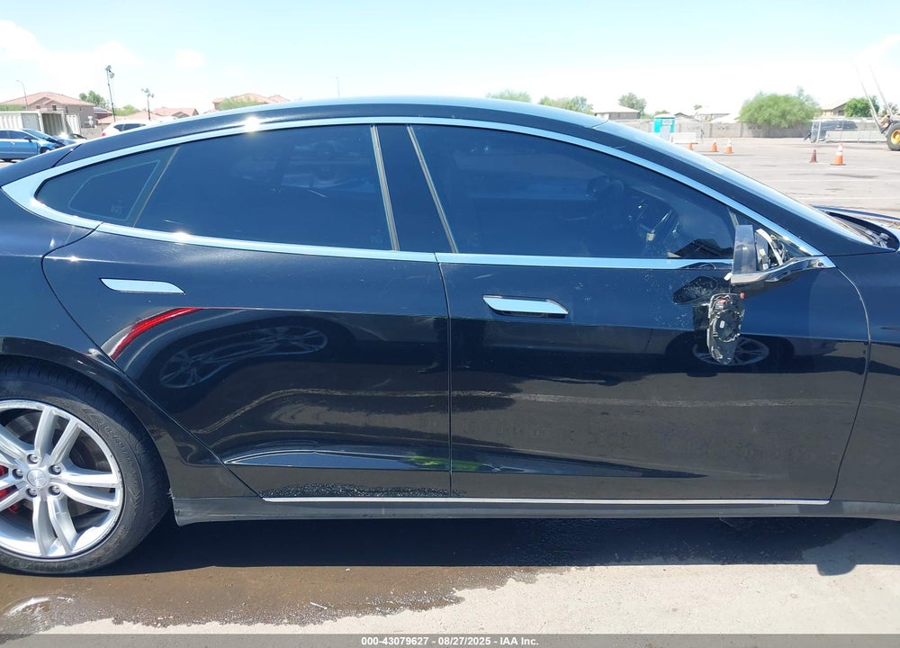 2014 TESLA MODEL S VIN: 5YJSA1H18EFP35200