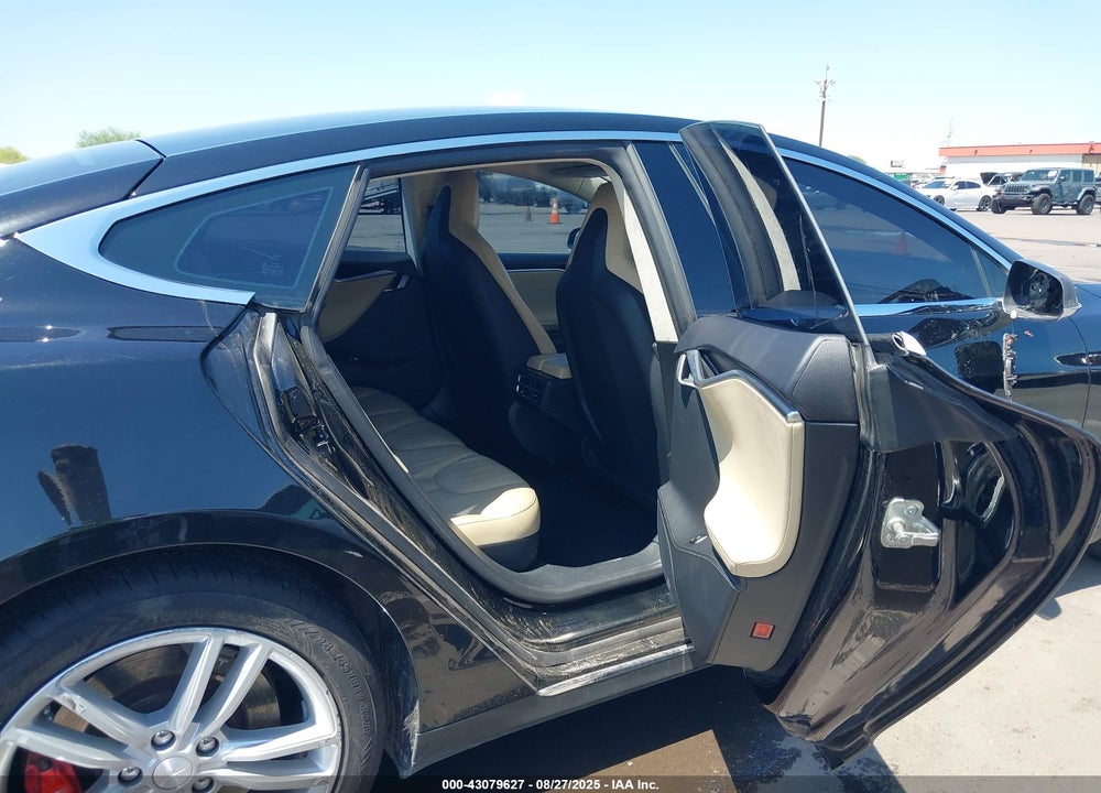 2014 TESLA MODEL S VIN: 5YJSA1H18EFP35200
