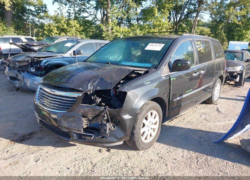 2016 CHRYSLER TOWN & COUNTRY VIN: 2C4RC1BG0GR129015