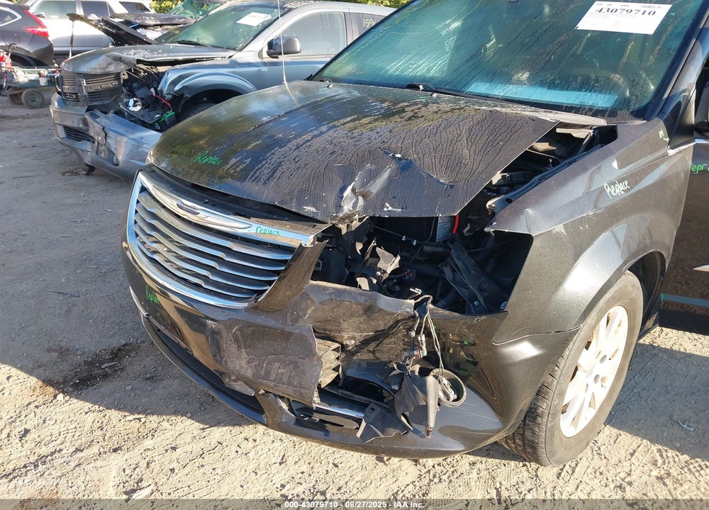 2016 CHRYSLER TOWN & COUNTRY VIN: 2C4RC1BG0GR129015