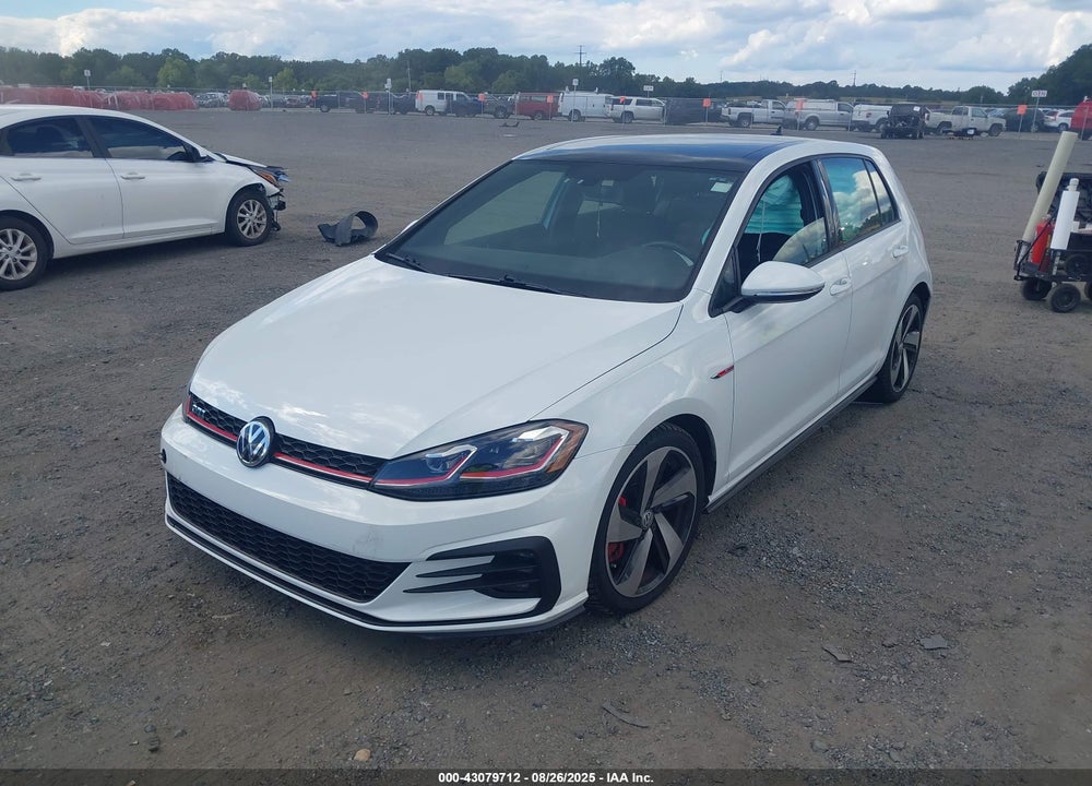 2018 VOLKSWAGEN GOLF VIN: 3VW547AUXJM281868