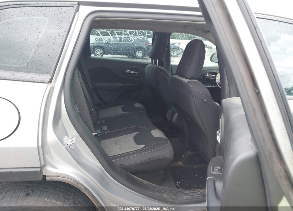2015 JEEP CHEROKEE VIN: 1C4PJMAB4FW535146