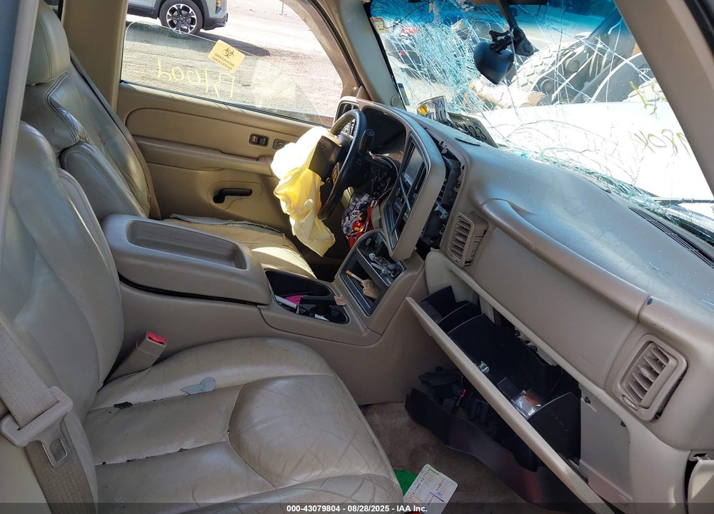 2004 CHEVROLET TAHOE LT VIN: 1GNEK13Z84R186217