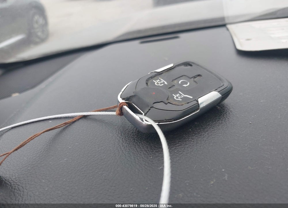2017 CHEVROLET SUBURBAN VIN: 1GNSKHKC0HR148611
