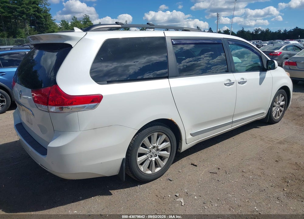 2011 TOYOTA SIENNA LIMITED VIN: 5TDDK3DC5BS018611