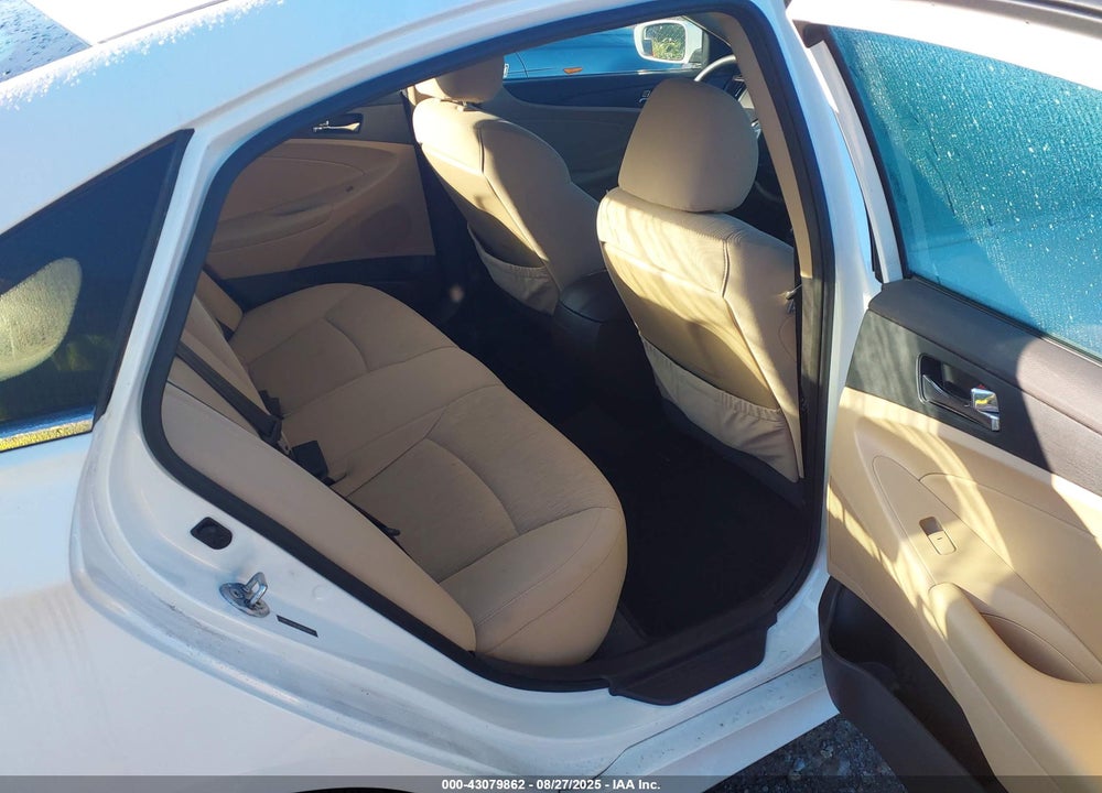 2014 HYUNDAI SONATA VIN: 5NPEB4AC2EH860394