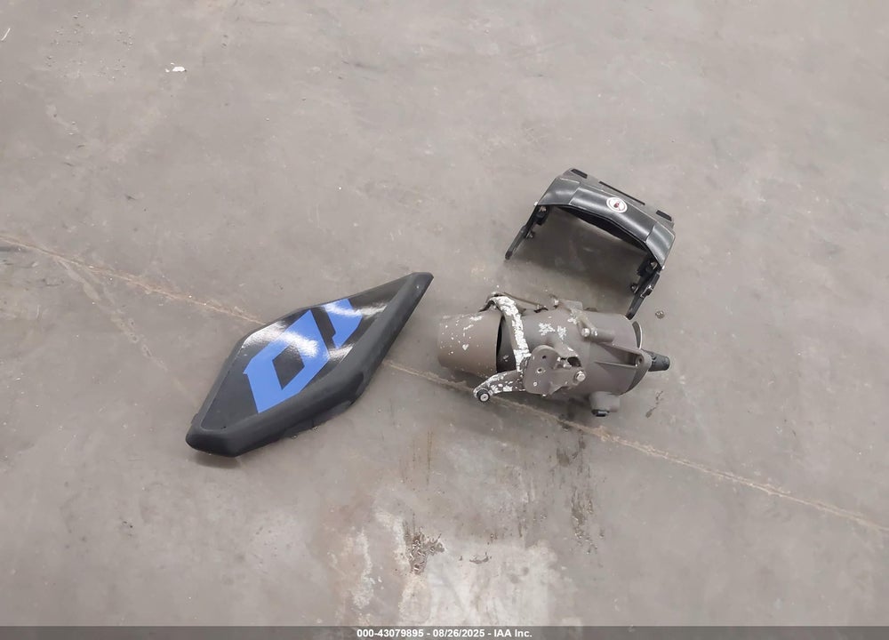 2022 SEADOO SPARK VIN: YDV22040J122