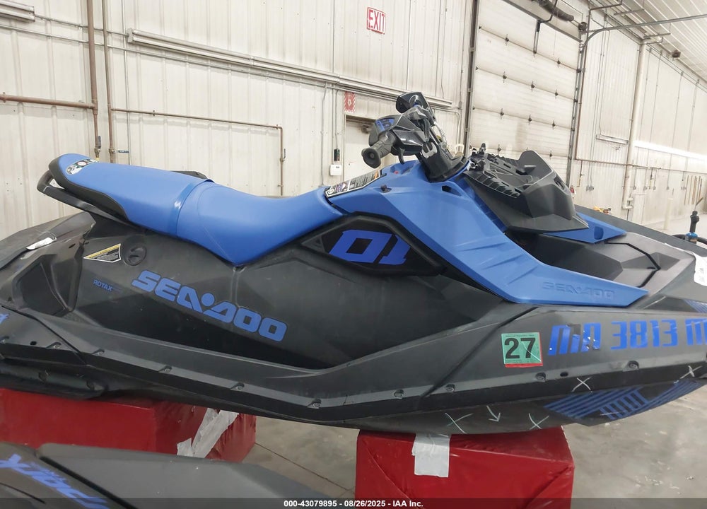 2022 SEADOO SPARK VIN: YDV22040J122