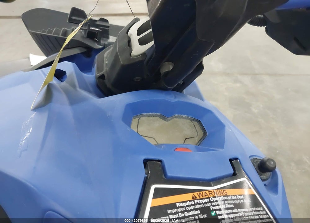 2022 SEADOO SPARK VIN: YDV22040J122