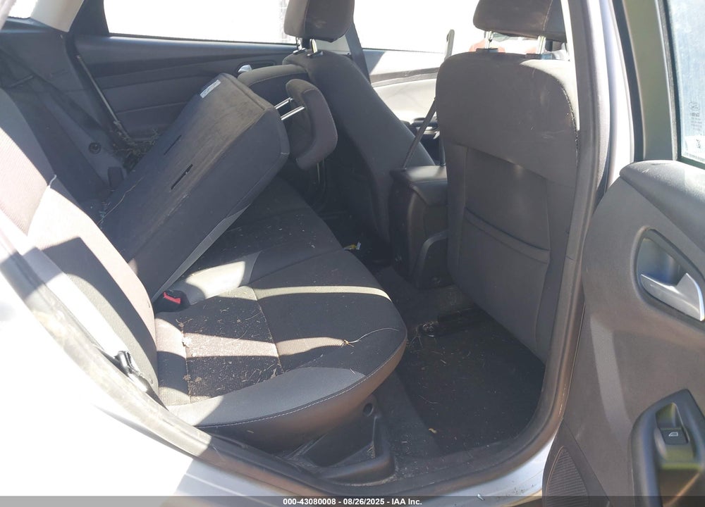 2014 FORD FOCUS VIN: 1FADP3K20EL161991