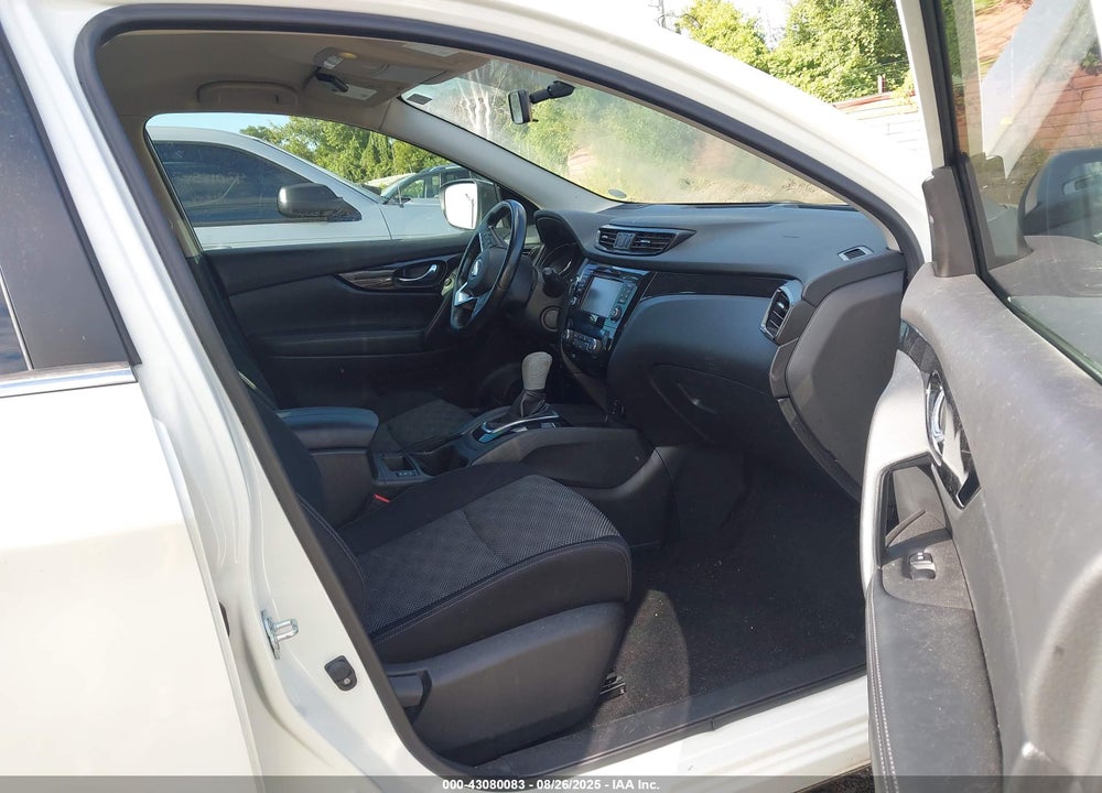 2017 NISSAN ROGUE SPORT VIN: JN1BJ1CP6HW013660