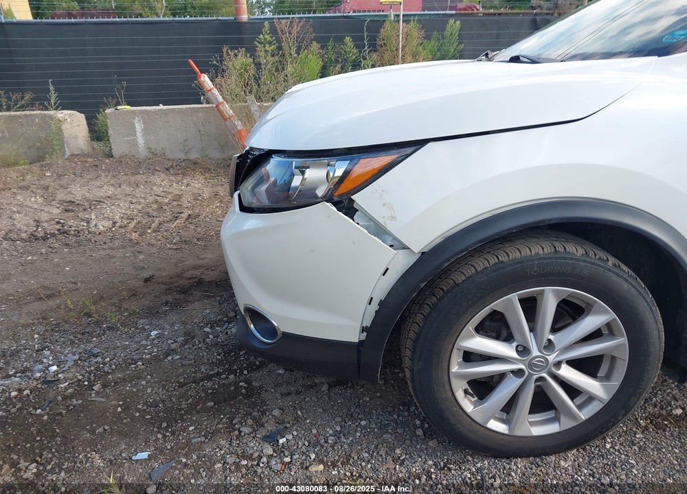 2017 NISSAN ROGUE SPORT VIN: JN1BJ1CP6HW013660