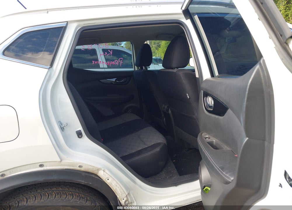 2017 NISSAN ROGUE SPORT VIN: JN1BJ1CP6HW013660