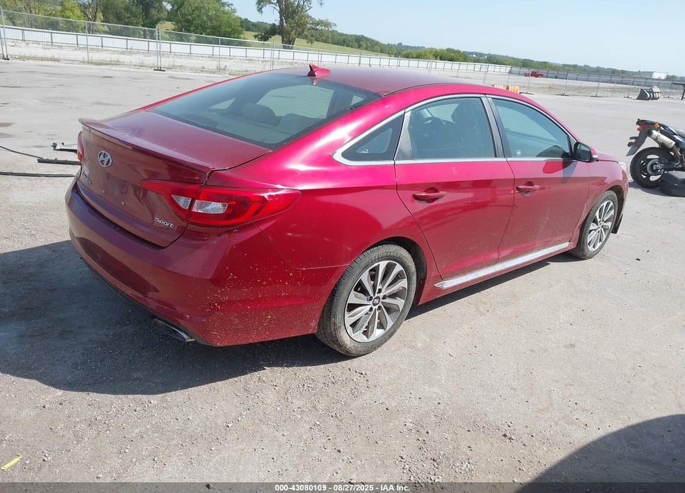 2015 HYUNDAI SONATA SPORT VIN: 5NPE34AF4FH018990