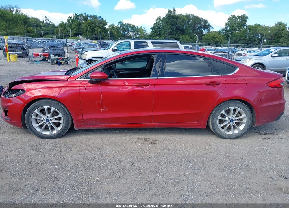 2020 FORD FUSION VIN: 3FA6P0HD8LR110835