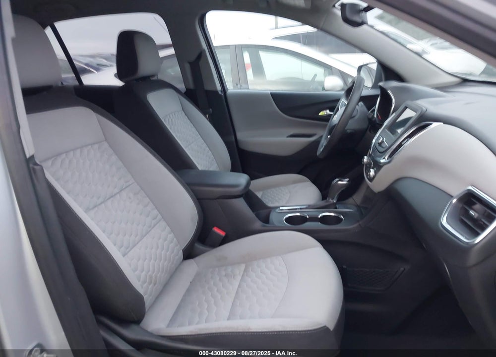 2019 CHEVROLET EQUINOX VIN: 2GNAXKEV9K6115956