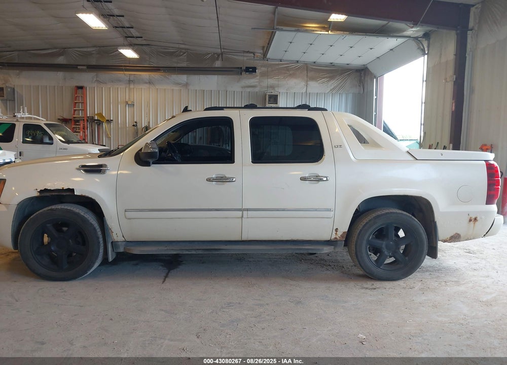 2012 CHEVROLET AVALANCHE 1500 LTZ VIN: 3GNTKGE76CG301353