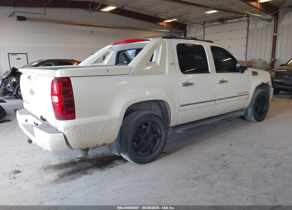 2012 CHEVROLET AVALANCHE 1500 LTZ VIN: 3GNTKGE76CG301353