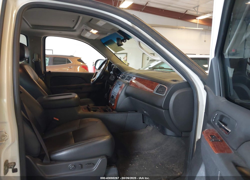 2012 CHEVROLET AVALANCHE 1500 LTZ VIN: 3GNTKGE76CG301353