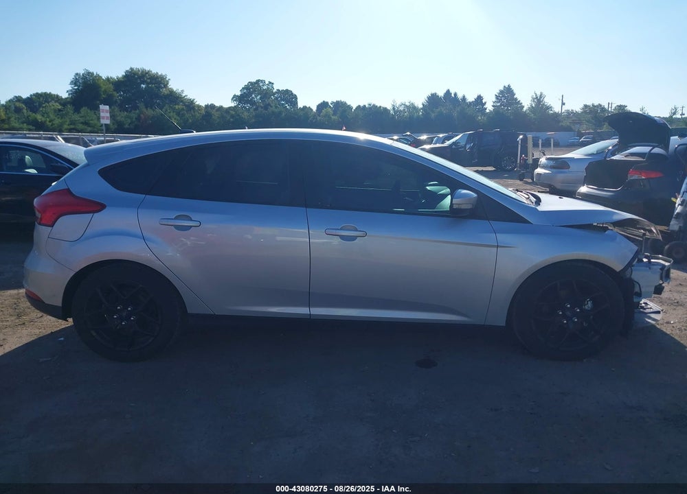 2016 FORD FOCUS VIN: 1FADP3K20GL326621