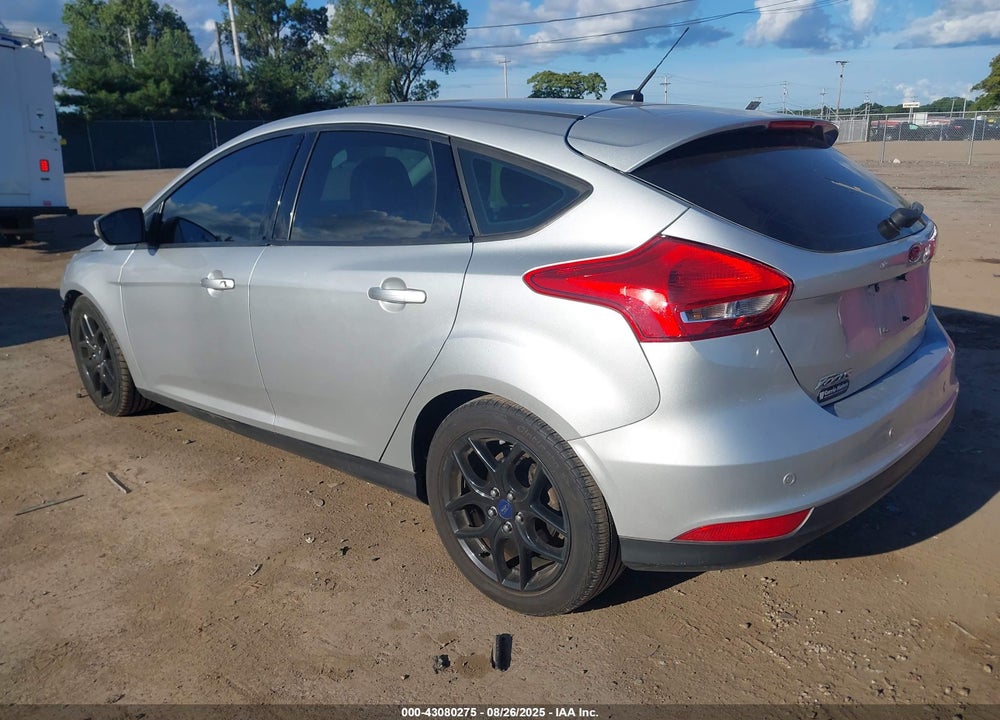2016 FORD FOCUS VIN: 1FADP3K20GL326621