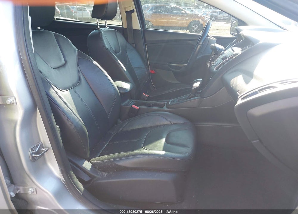 2016 FORD FOCUS VIN: 1FADP3K20GL326621