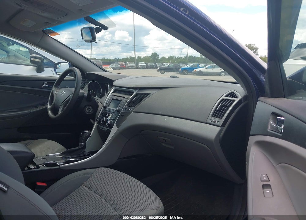 2014 HYUNDAI SONATA VIN: 5NPEB4AC0EH900231