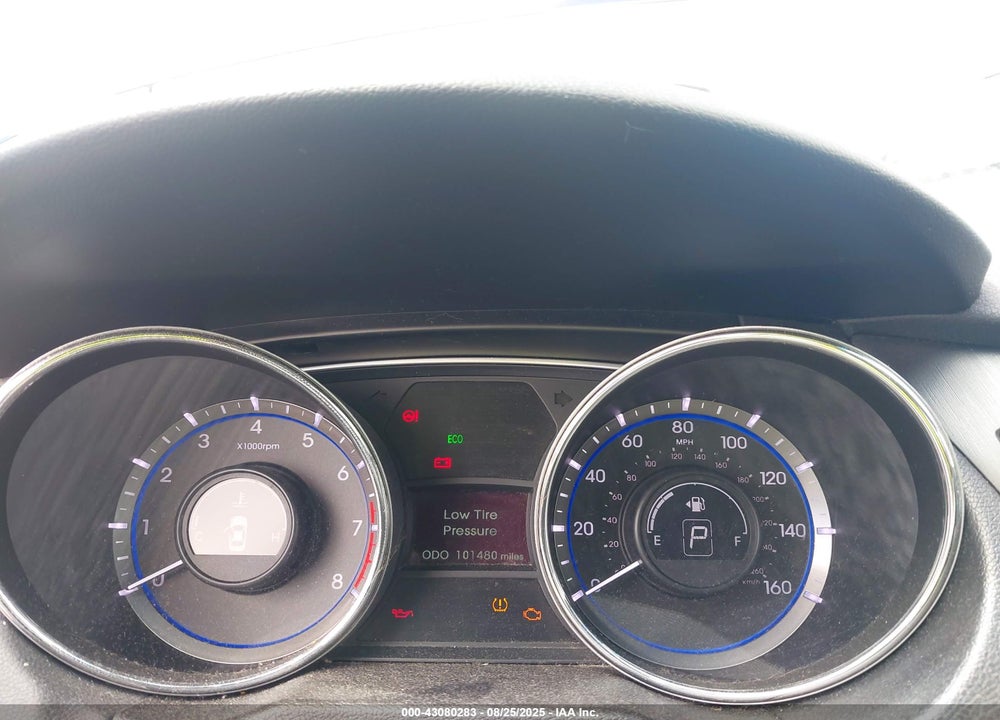 2014 HYUNDAI SONATA VIN: 5NPEB4AC0EH900231