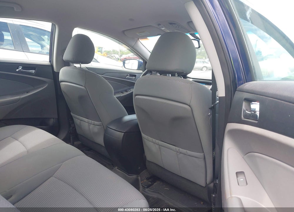 2014 HYUNDAI SONATA VIN: 5NPEB4AC0EH900231