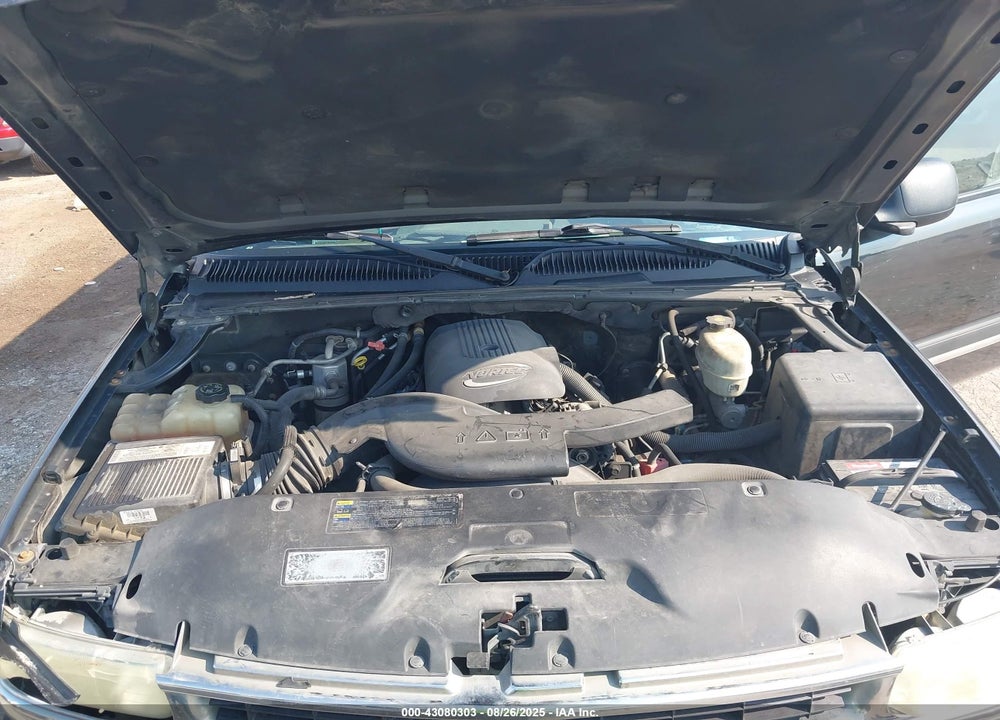 2004 CHEVROLET SUBURBAN 1500 LS VIN: 3GNEC16Z24G278139