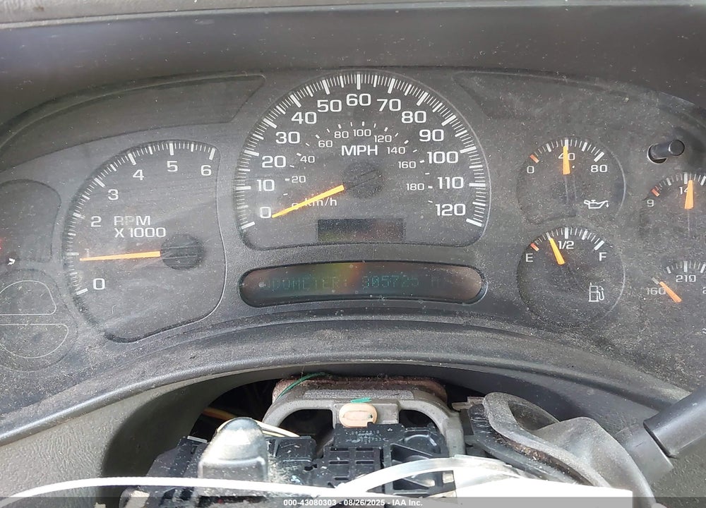 2004 CHEVROLET SUBURBAN 1500 LS VIN: 3GNEC16Z24G278139