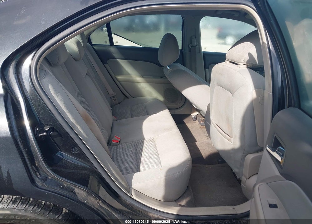 2010 FORD FUSION VIN: 3FAHP0HG8AR180318